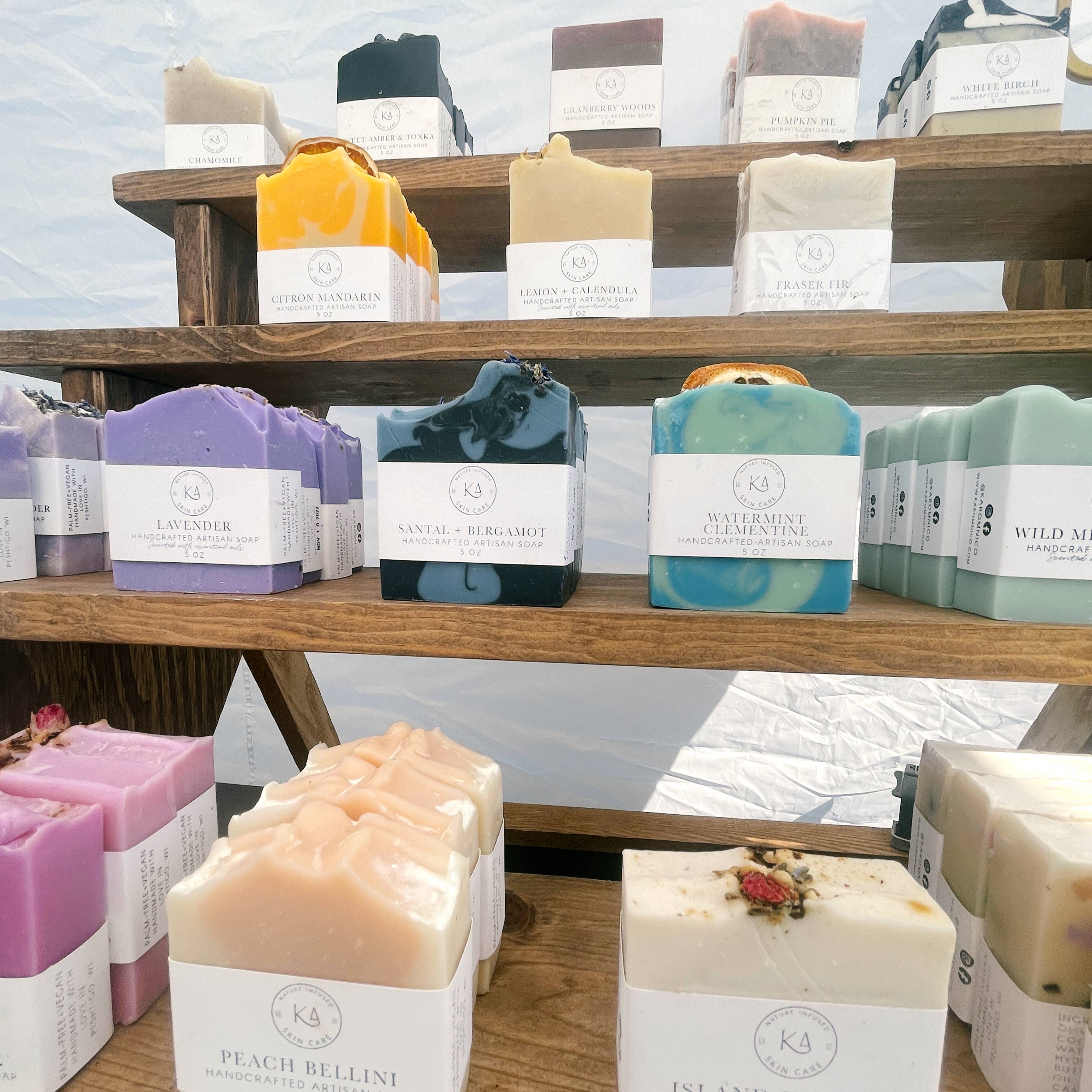 Artisan Soap Bar - Enchanted Cedarwood - Unisex cold process